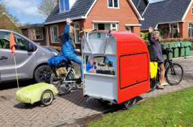 Friesland vertrek Minne en Tineke